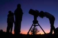 Stargazing in Arizona: Glitzernder Nachthimmel über der Sonora-Wüste