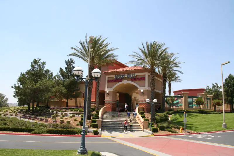 die Desert Hills Premium Outlets