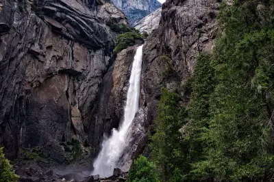 Wasserfall im Yosemite N.P.